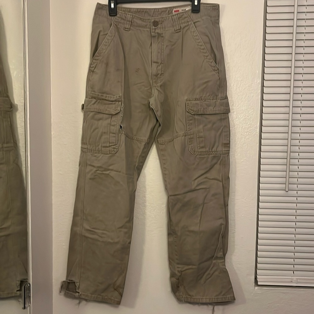 Tan Wrangler cargo pants 32x32